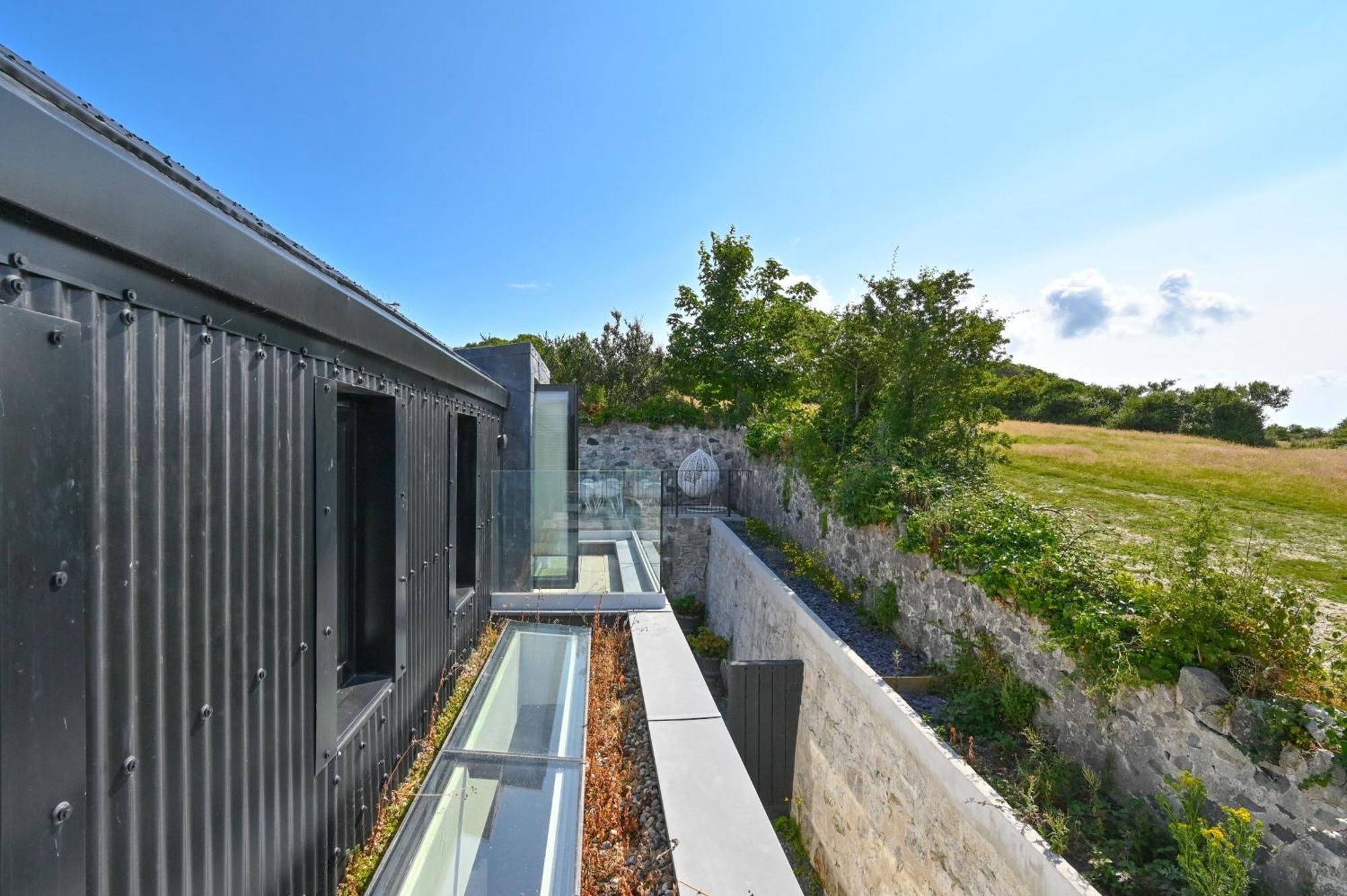 1 The Nest - Luxury Modern House Nr Beach & Bars With Sea Views & Free Parking Villa Charlestown  Kültér fotó