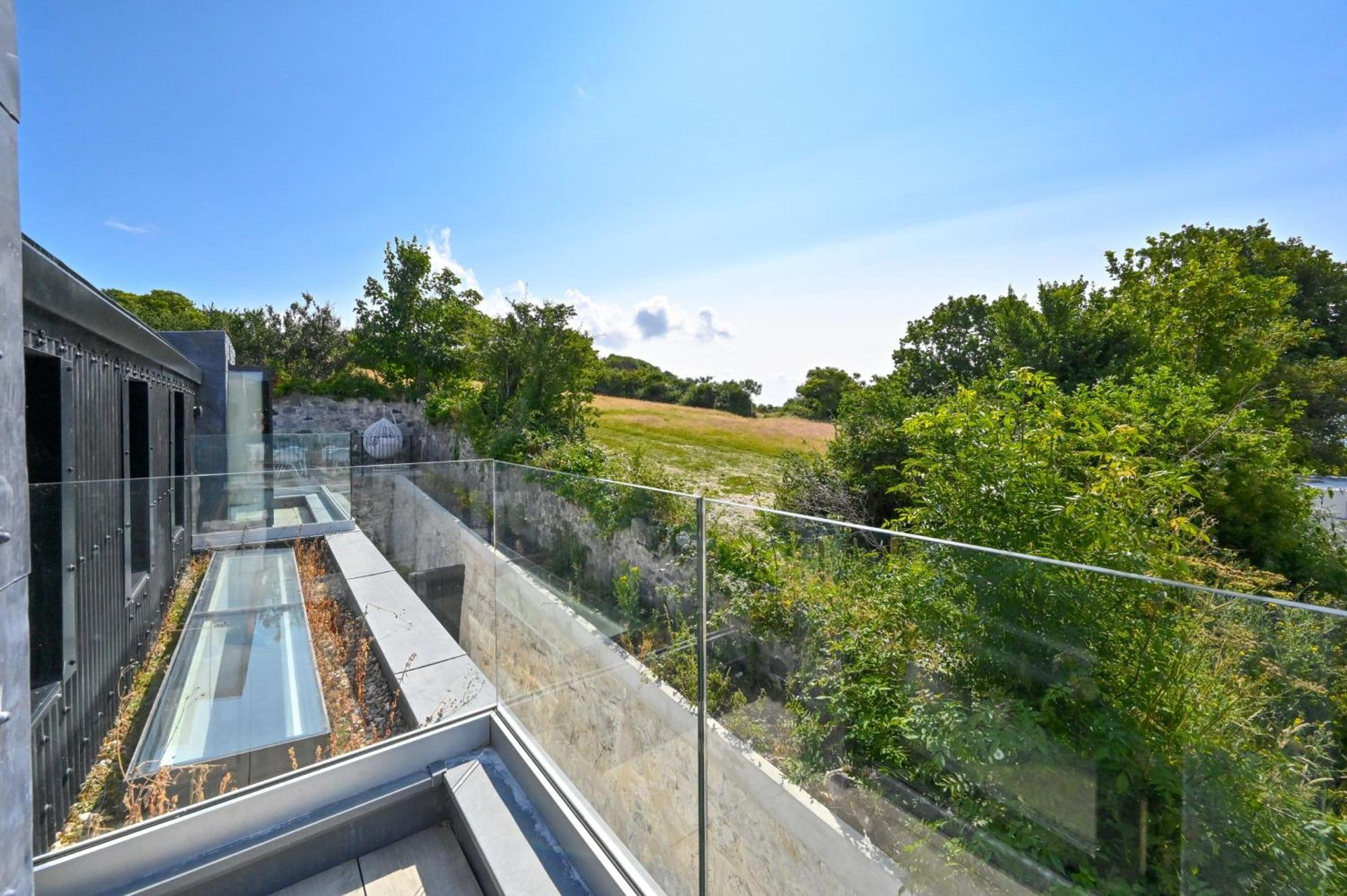 1 The Nest - Luxury Modern House Nr Beach & Bars With Sea Views & Free Parking Villa Charlestown  Kültér fotó